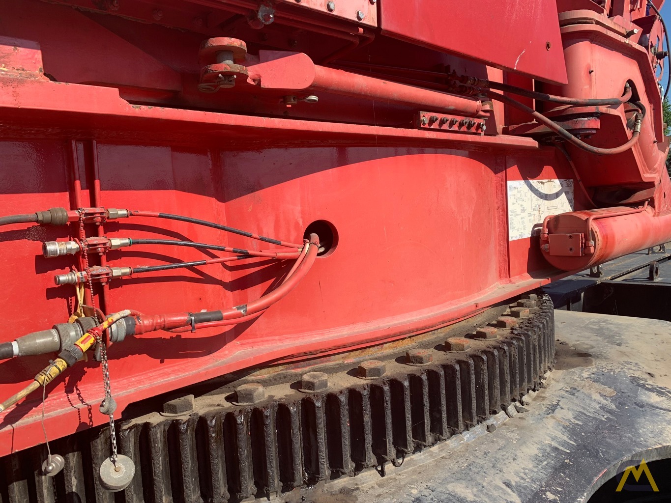 2002 Manitowoc 2250 300-Ton Lattice Boom Crawler Crane 1