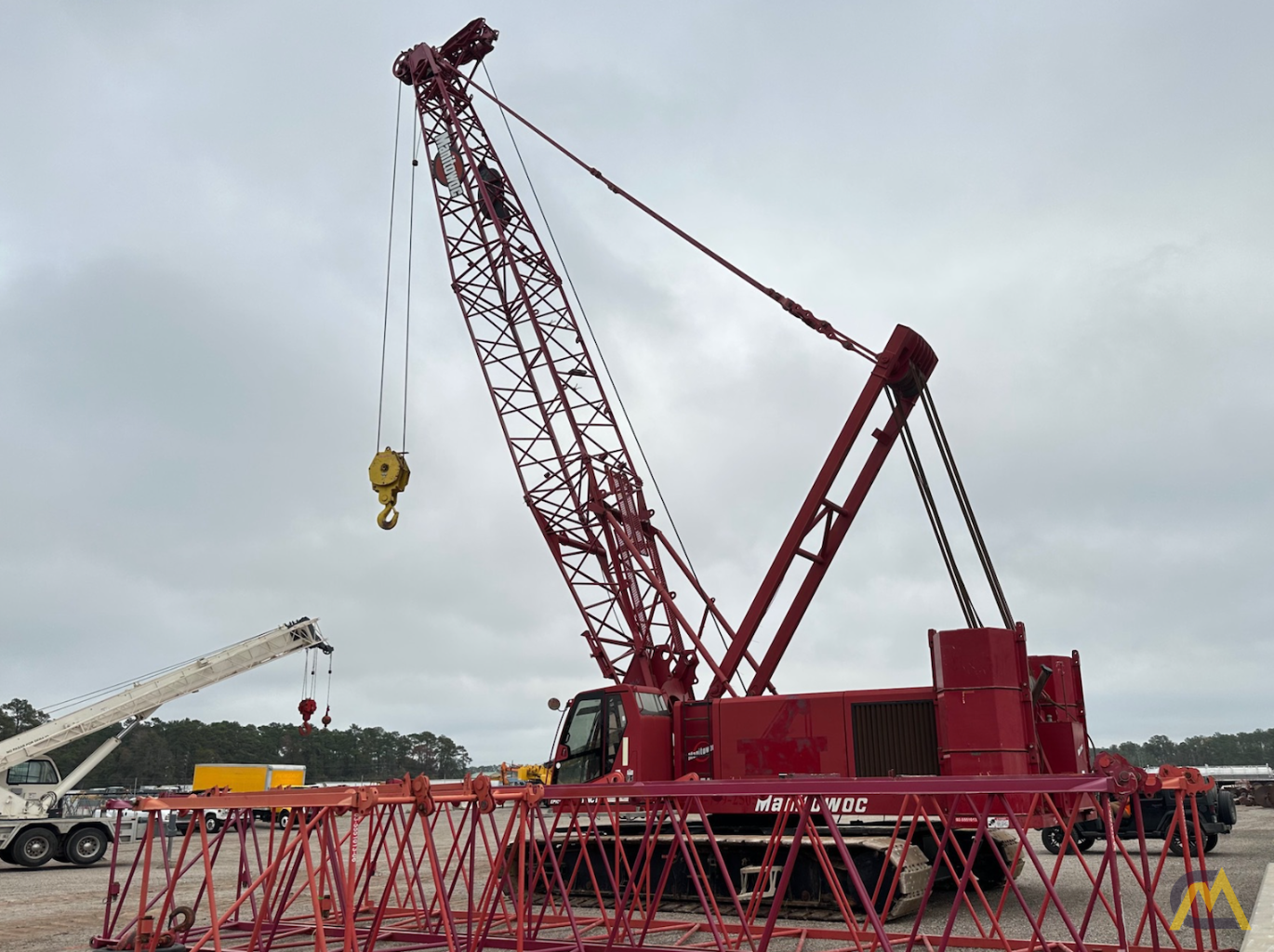 2002 Manitowoc 555 Series 1&2 150-Ton Lattice Boom Crawler Crane; CranesList ID: 776 1