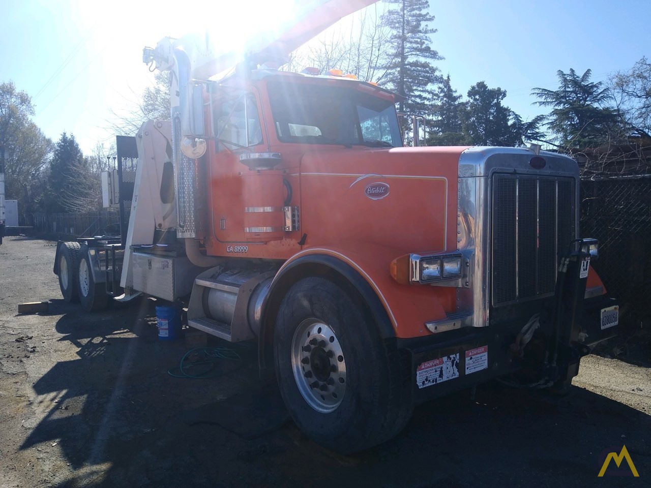 2002 National-Peterbilt 680D 18-Ton Boom Truck Crane; CranesList ID: 418 1