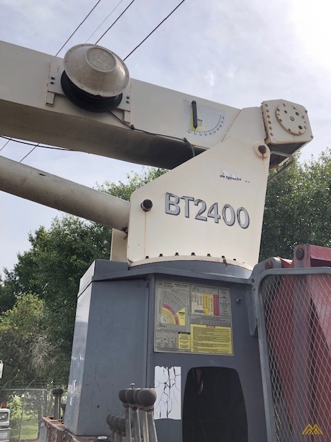 2002 Terex BT2463 4