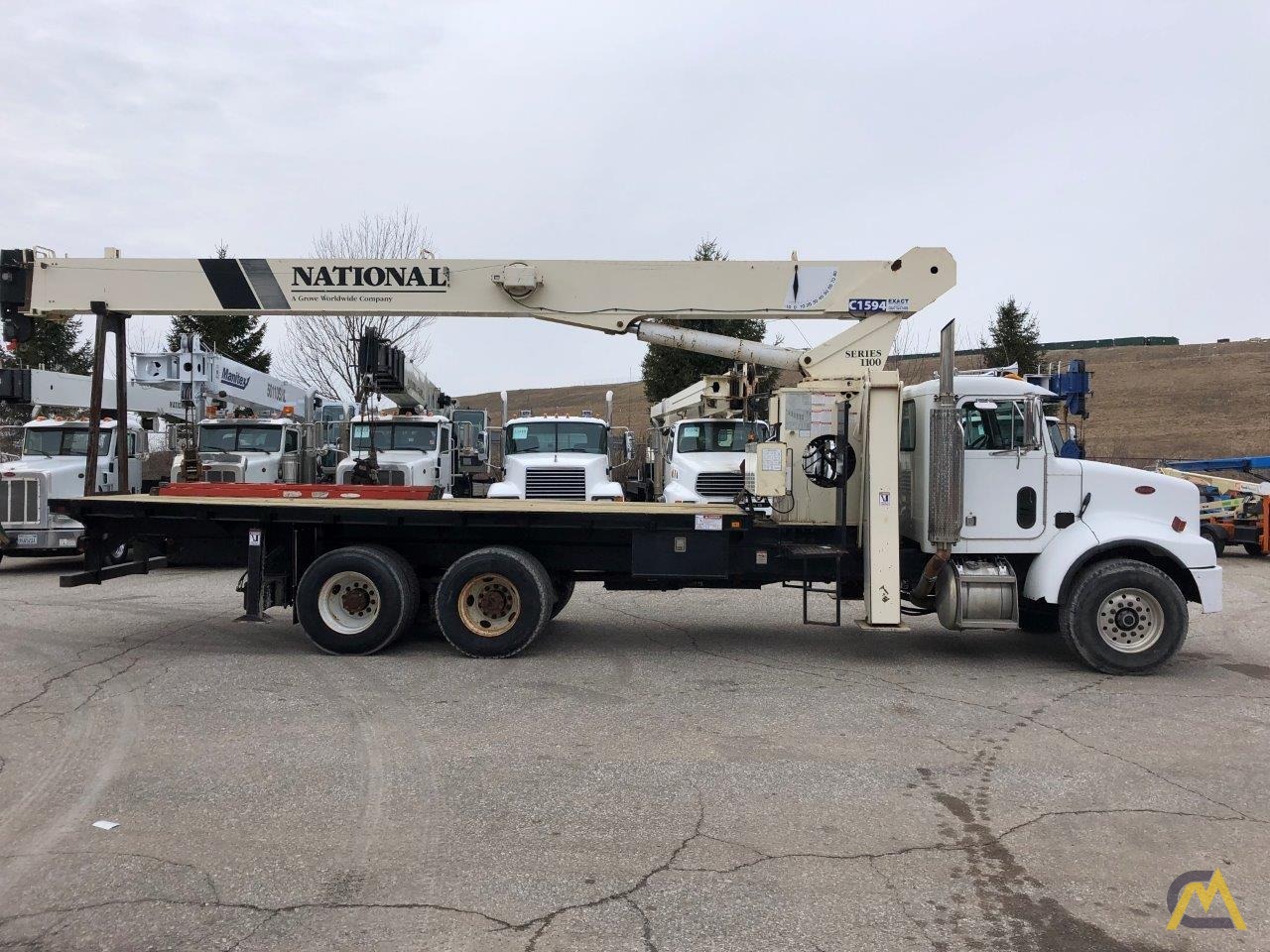 2003 National 1100 28-Ton Boom Truck Crane 1