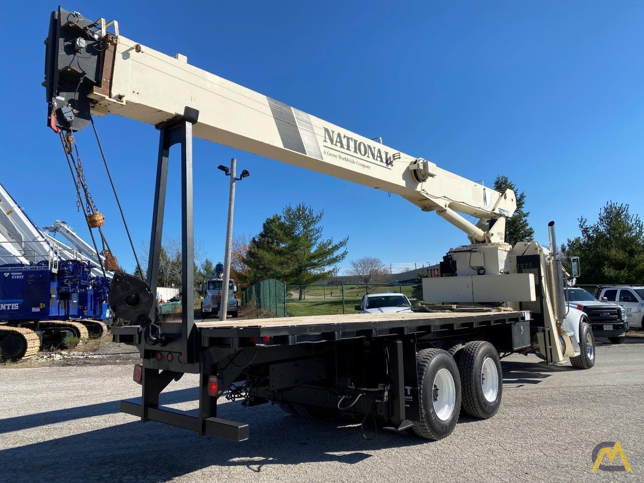 2003 National 1100 28-Ton Boom Truck Crane 6