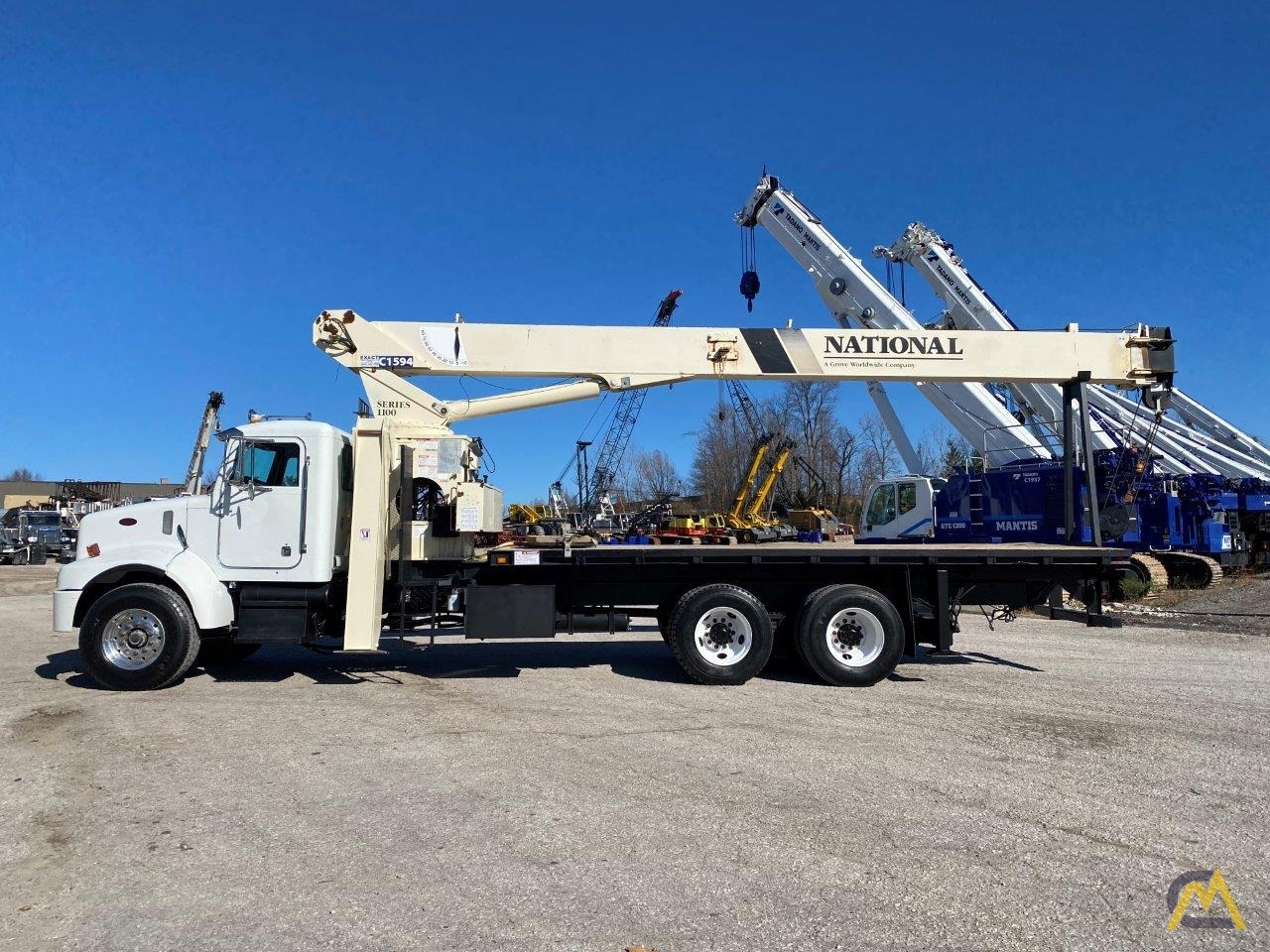 2003 National 1100 28-Ton Boom Truck Crane 9