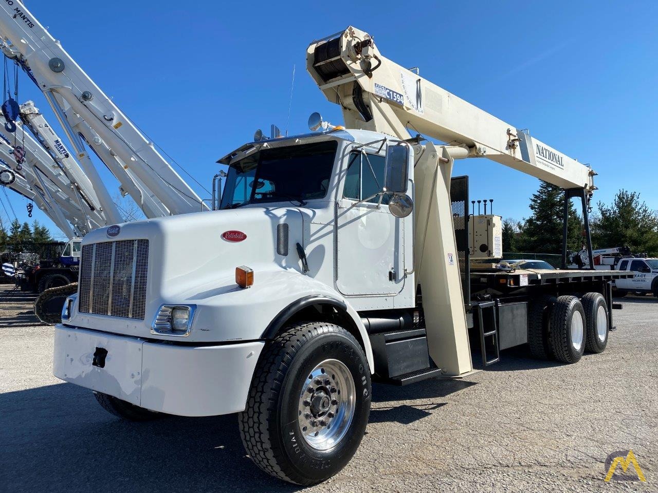 2003 National 1100 28-Ton Boom Truck Crane 0