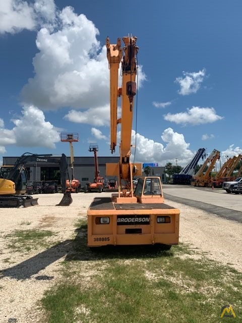 2000 Broderson IC-80-3F 9-Ton Carry Deck Crane 3