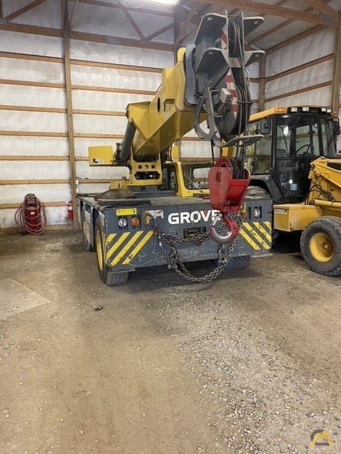 2004 Grove YB4415 15-Ton Carry Deck Crane 1