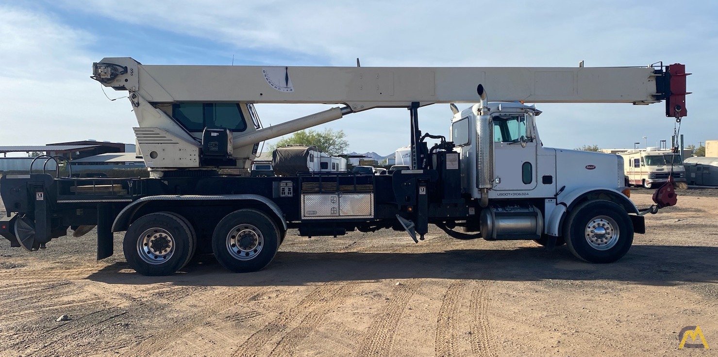 2004 National-Peterbilt 14110 33-Ton Boom Truck Crane; CranesList ID: 696 2