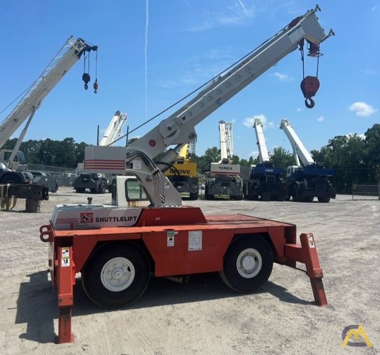 2004 SHUTTLELIFT 3340B Carry Deck Crane 2