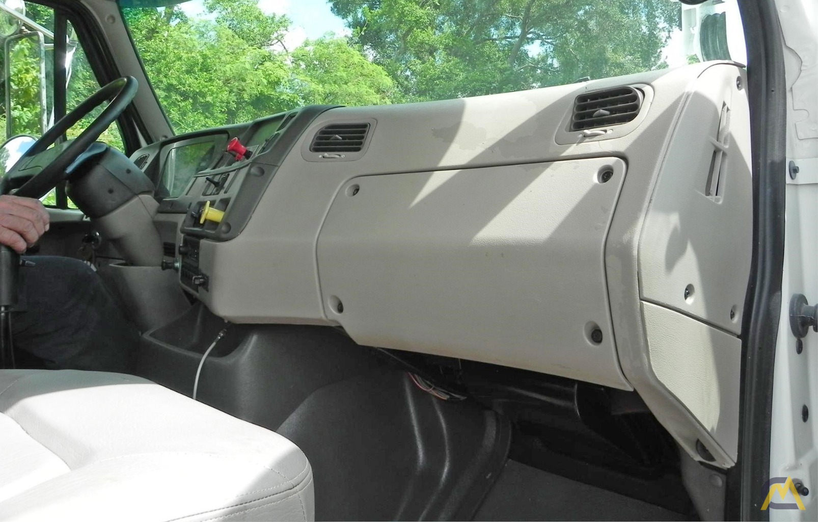 2005 ALTEC AC38-127S 5