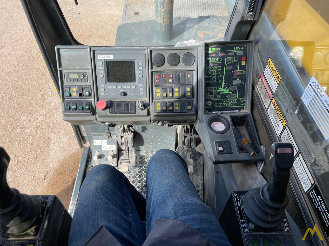 2005 Grove TMS900E 90-Ton Telescopic Truck Crane 16