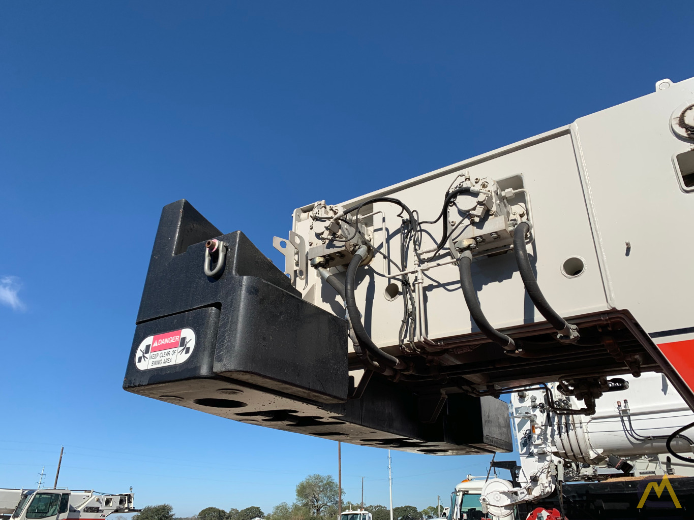 2005 Link-Belt HTT-8675 LB 75-Ton Truck Crane 4