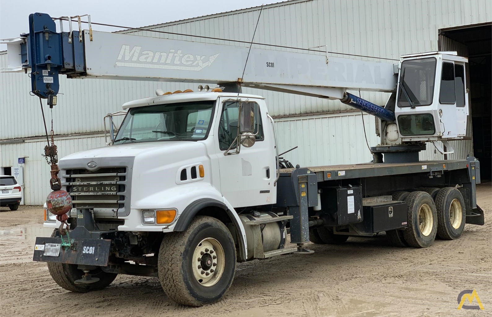 Manitex 28102S 28-Ton Boom Truck Crane 1