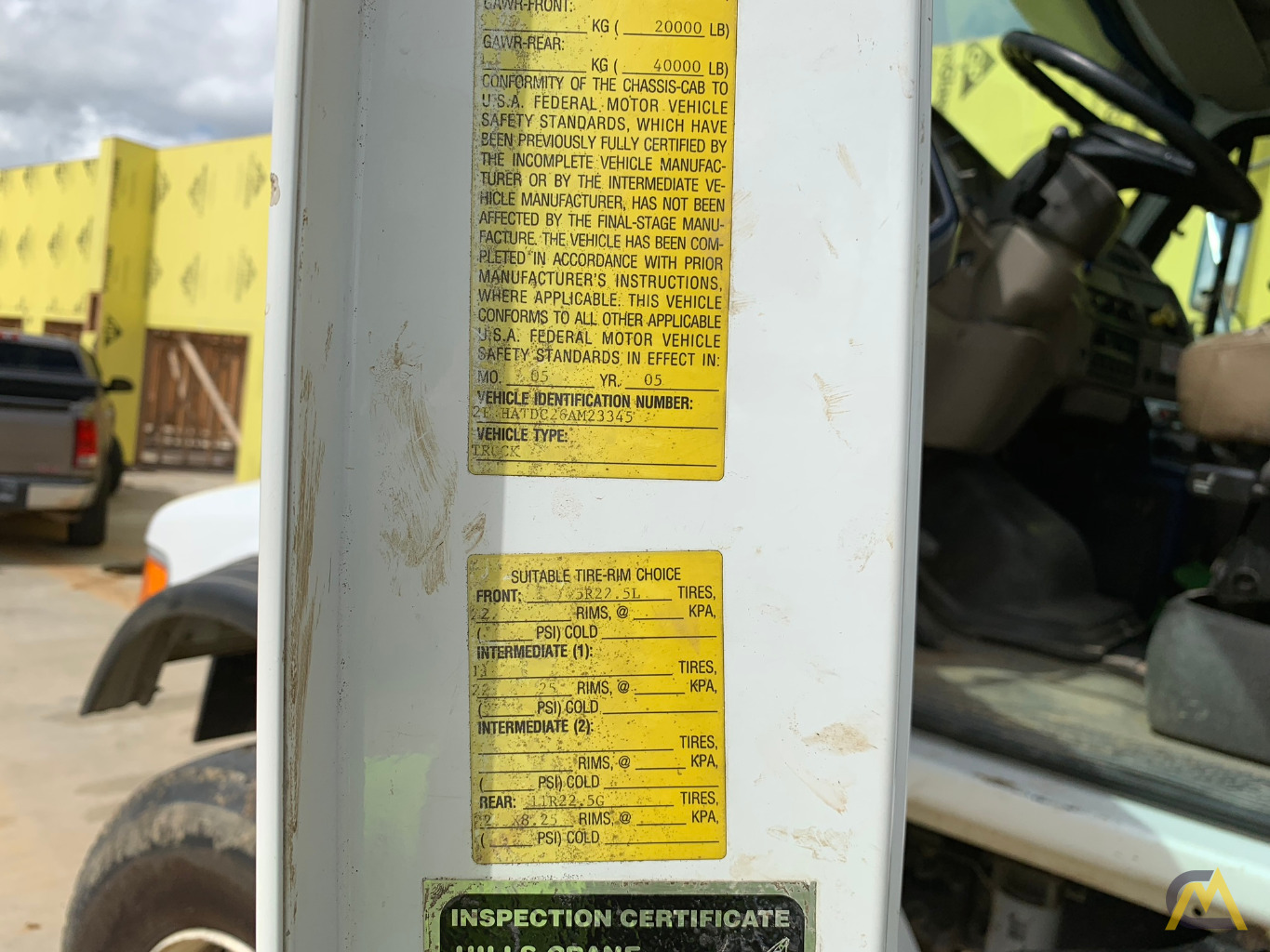 Manitex 28102S 28-Ton Boom Truck Crane 37