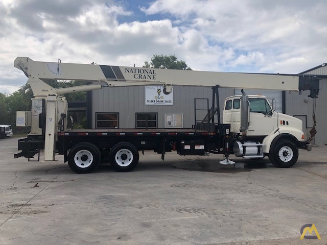 2005 National 9125A 26-Ton Boom Truck Crane 1