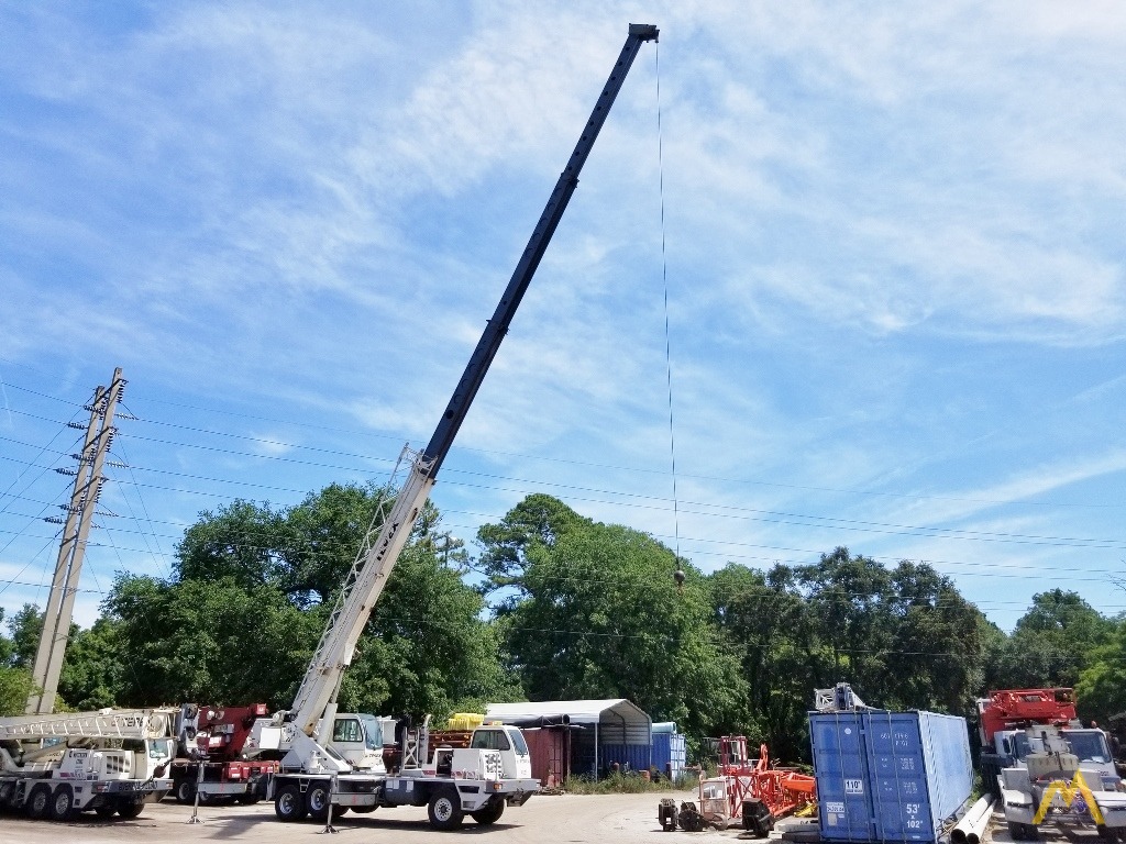 2005 Terex T 340XL 40-Ton Telescopic Truck Crane 30