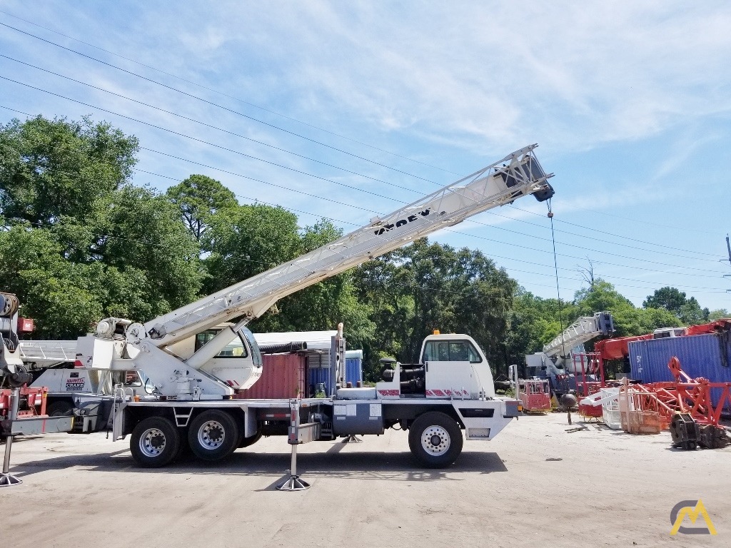 2005 Terex T 340XL 40-Ton Telescopic Truck Crane 8