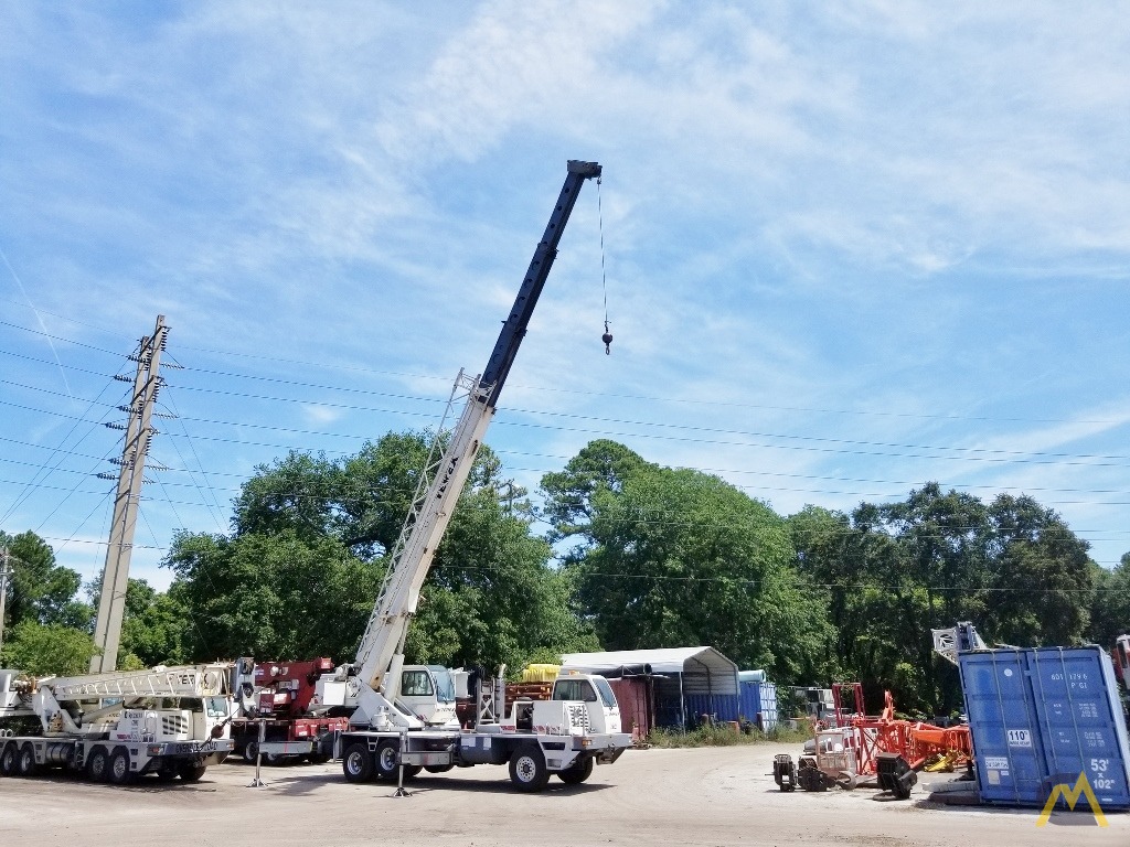 2005 Terex T 340XL 40-Ton Telescopic Truck Crane 12