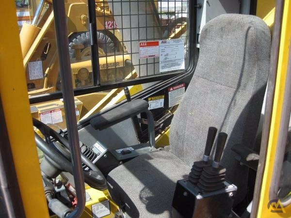 2006 GROVE RT530E 8