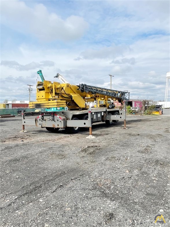 2006 Grove TMS700E 60-Ton Telescopic Truck Crane 4