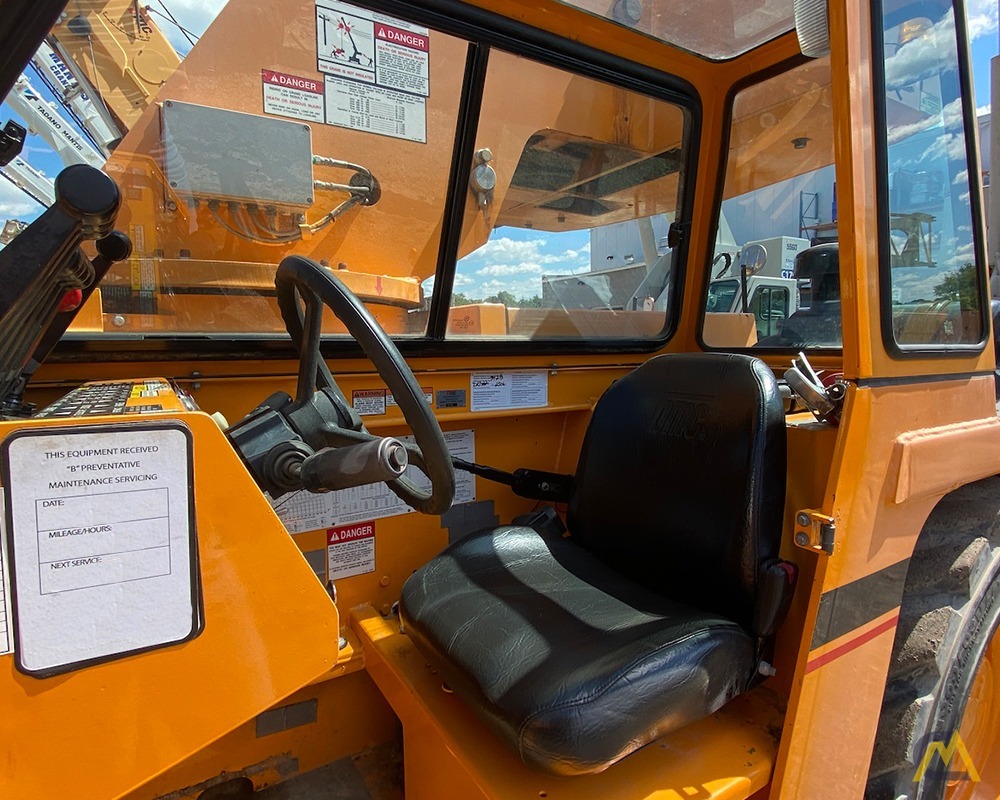 2006 Broderson IC-200-3F 15-Ton Carry Deck Crane 7