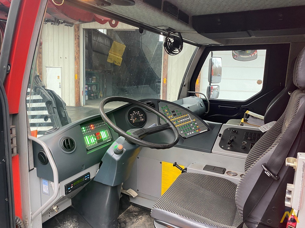 2006 Liebherr LTM 1220-5.2 265-Ton All Terrain Crane 4