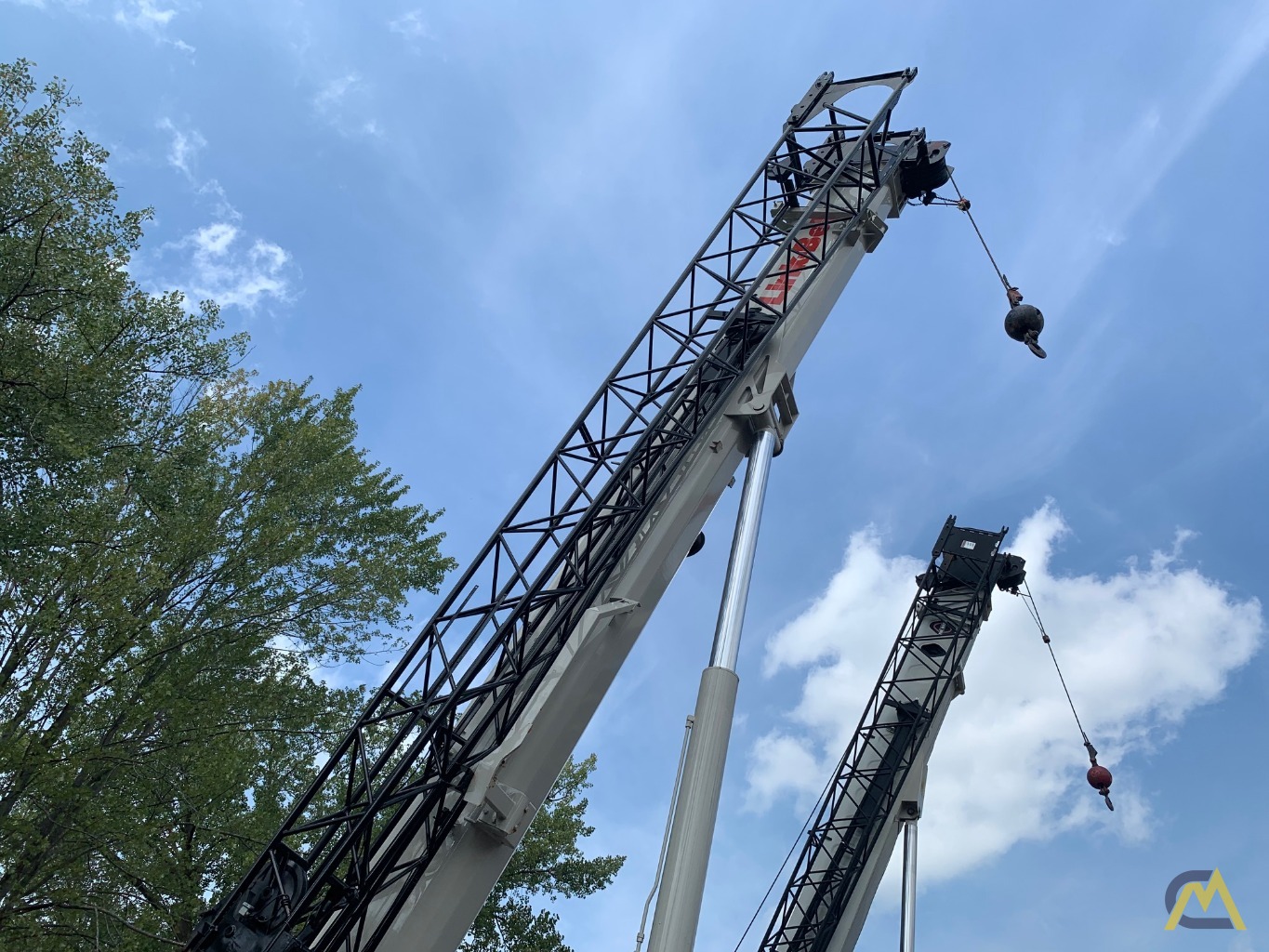 2006 Link-Belt HTC-8690 90-Ton Telescopic Truck Crane w/ Detroit Engine 4