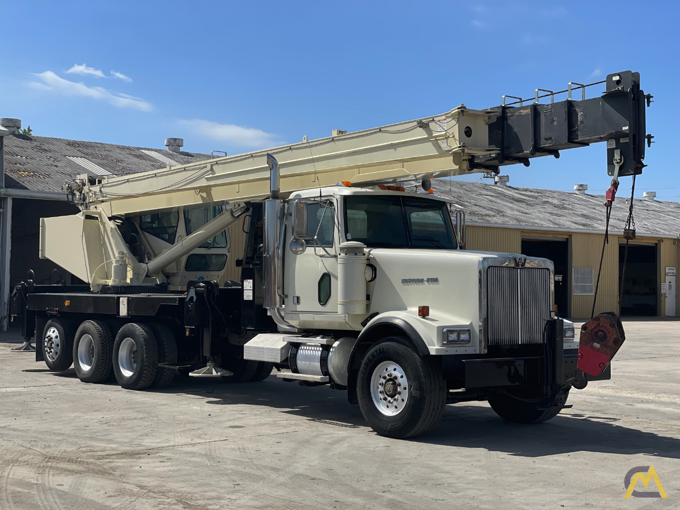 2006 National 18127 40-Ton Boom Truck Crane 1