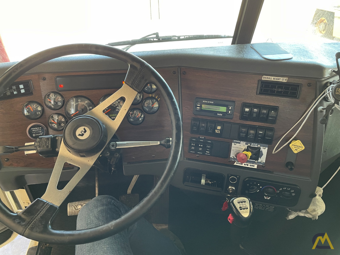 2006 National 18127 40-Ton Boom Truck Crane 21