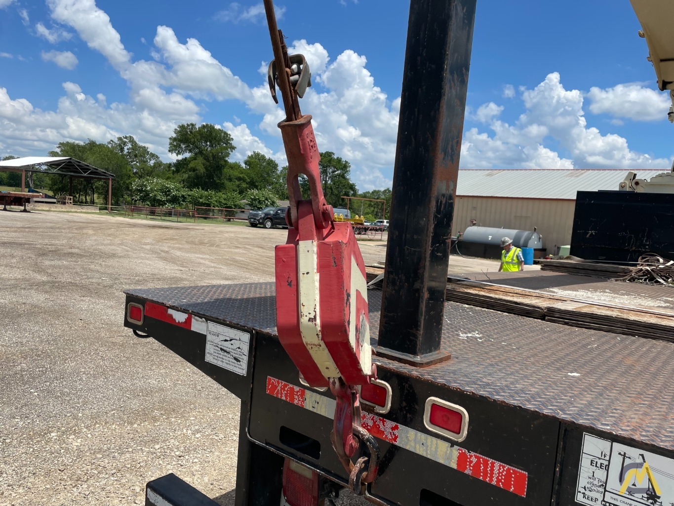 National 500E 18-ton Boom Truck Crane on Ford 17