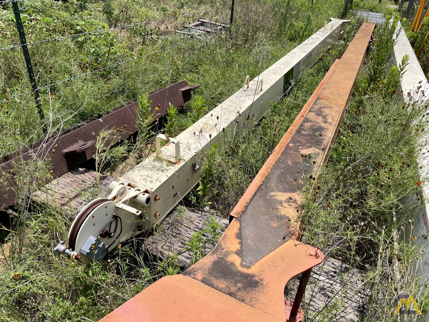 National 500E 18-ton Boom Truck Crane on Ford 4
