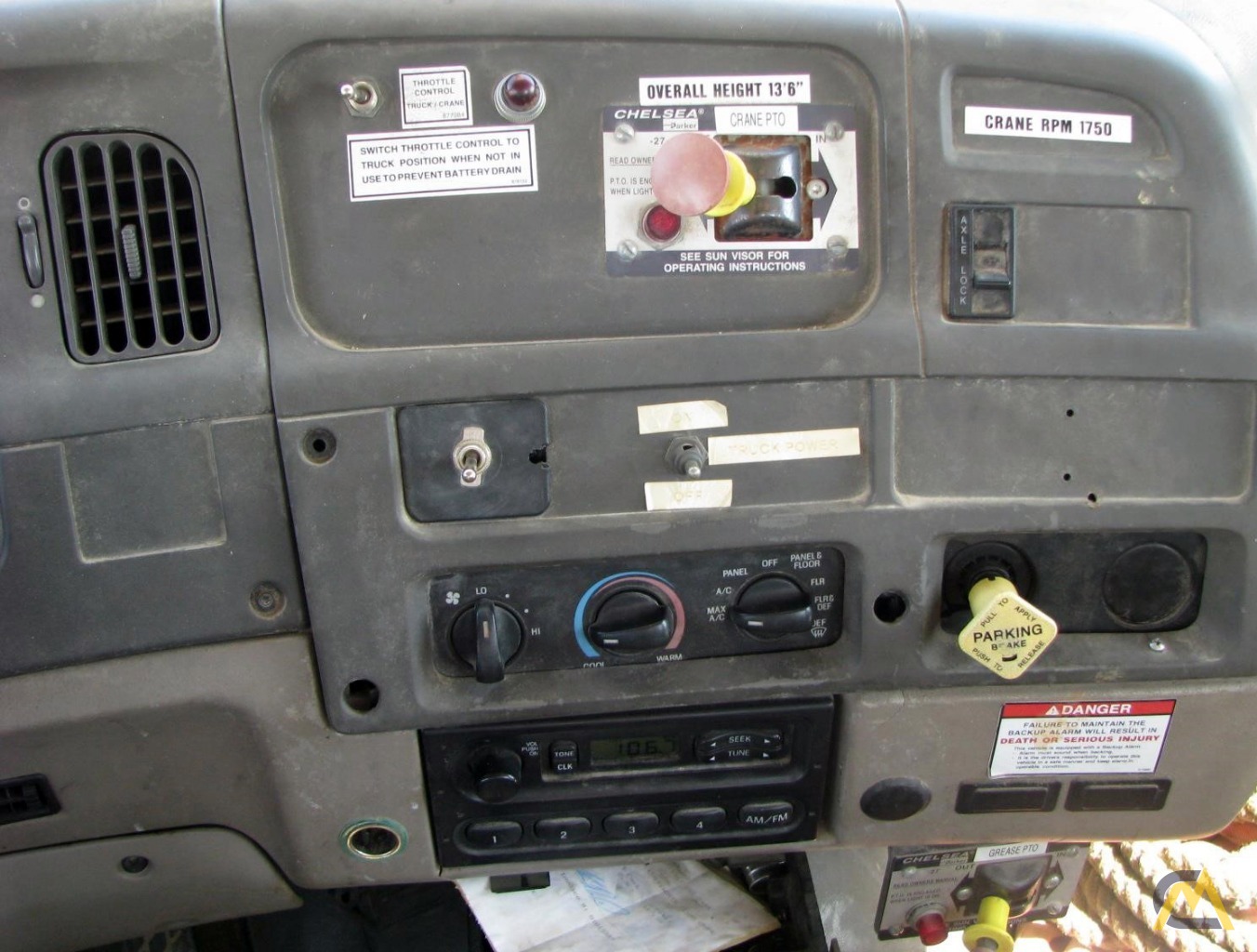 2006 NATIONAL 900A 17