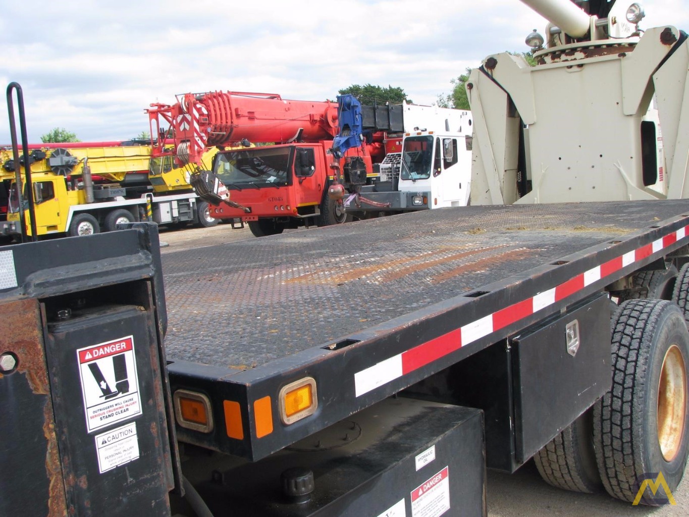 2006 NATIONAL 900A 5