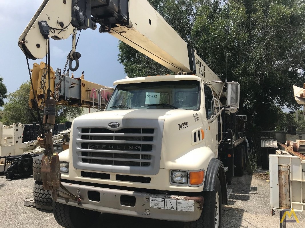 2006 National 9125A 26-Ton Boom Truck Crane 1