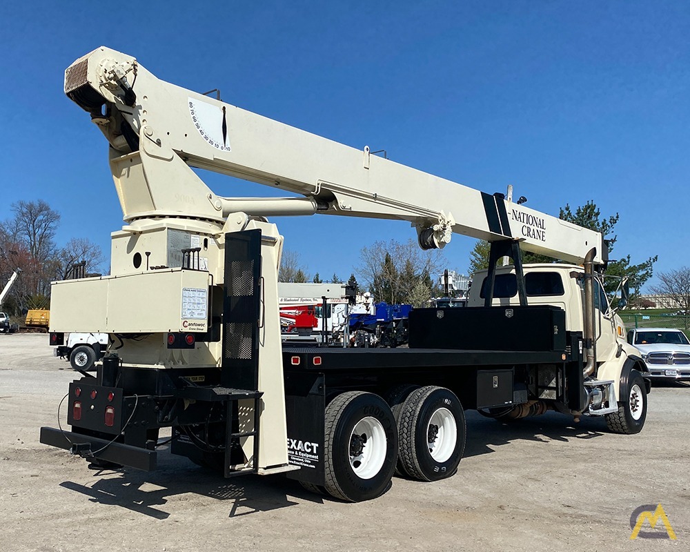 2006 National 900A 26-Ton Boom Truck Crane 3