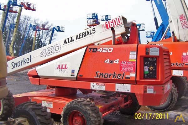 2006 Snorkel TB420 2