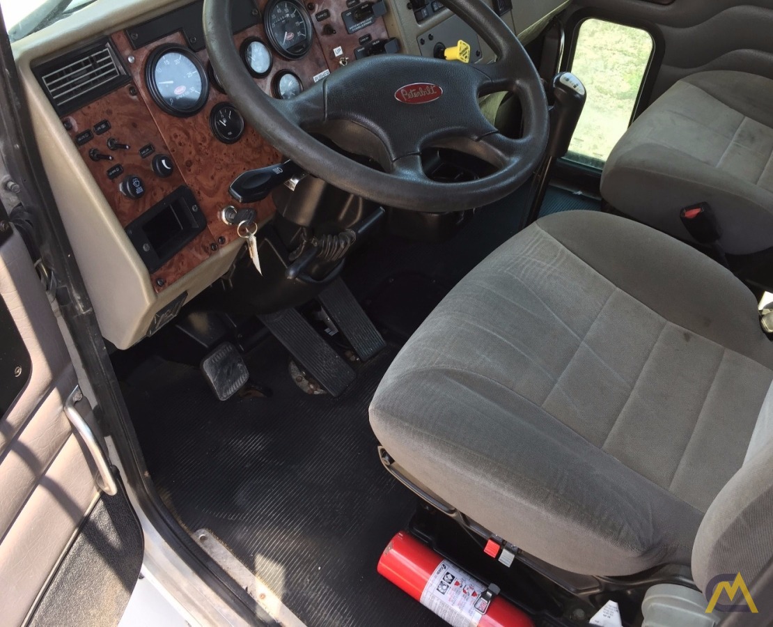2007 ALTEC 38-ton AC38-127S on a 4 axle Peterbilt. 5