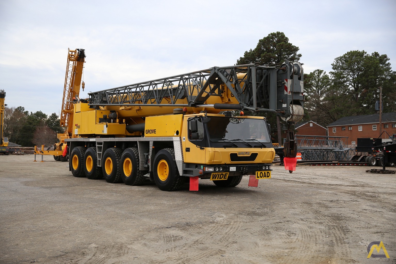 GROVE GMK5165 165 US Ton Class (130 Metric Ton) All Terrain Crane 1