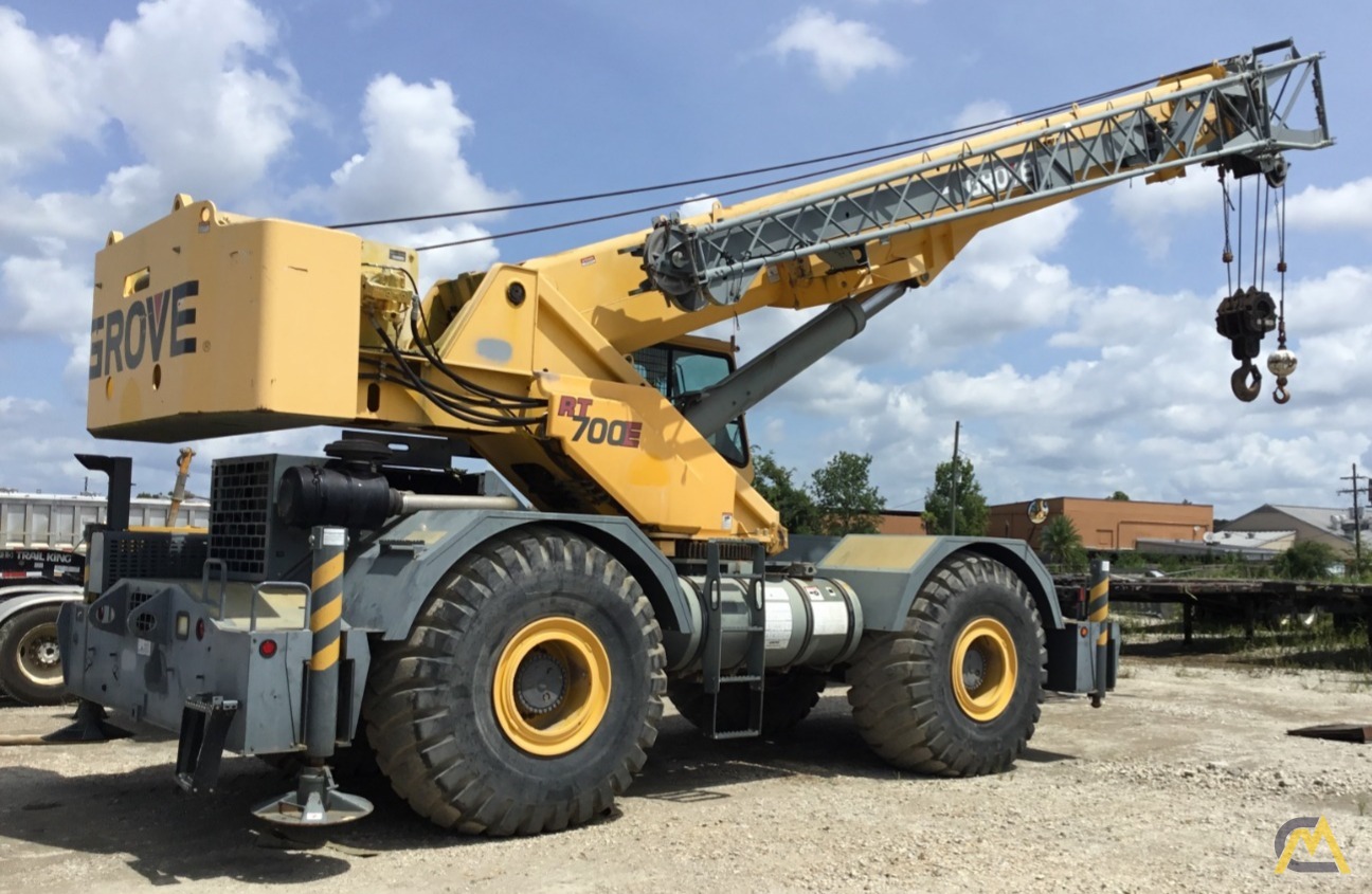 2007 Grove RT760E 60-Ton Rough Terrain Crane 0