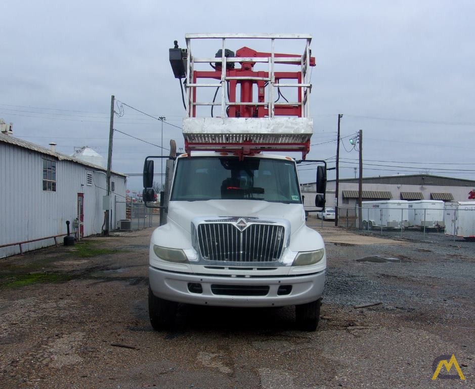 Skyhoist RX87 92' Sign Crane on International 4400 1