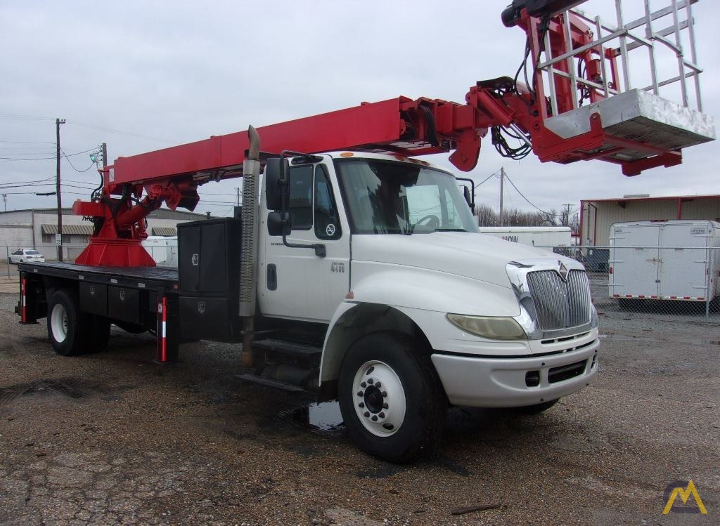 Skyhoist RX87 92' Sign Crane on International 4400 2