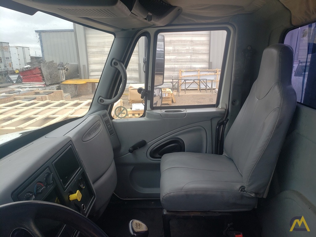Skyhoist RX87 92' Sign Crane on International 4400 9