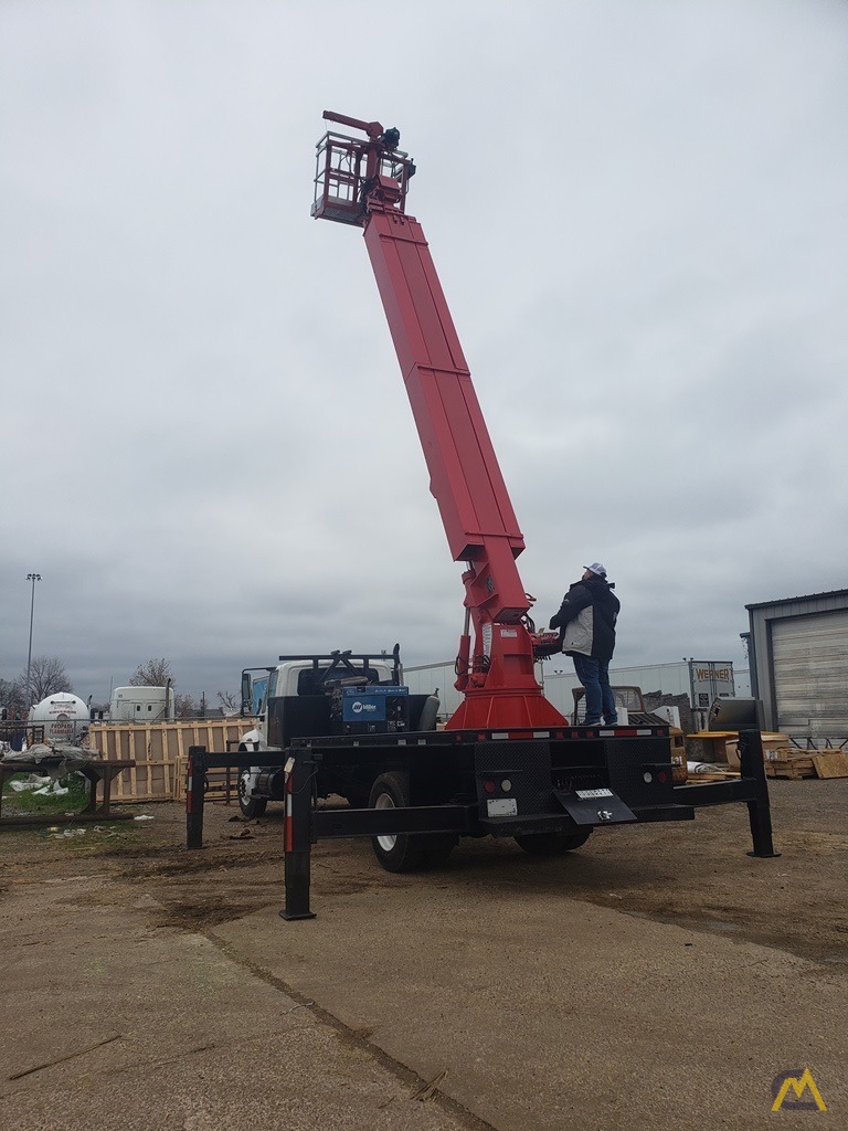 Skyhoist RX87 92' Sign Crane on International 4400 18