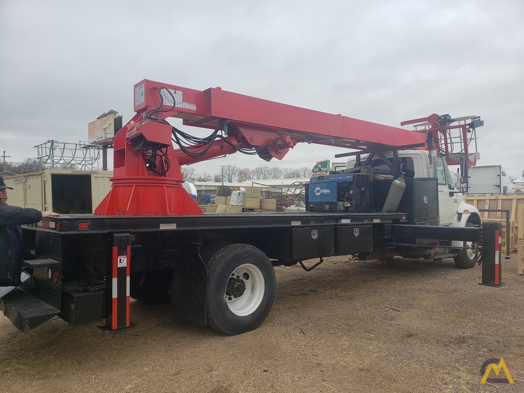Skyhoist RX87 92' Sign Crane on International 4400 28