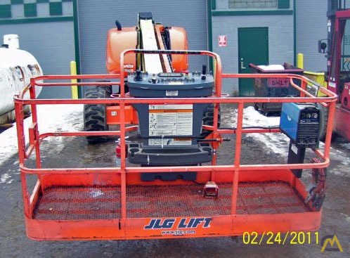2007 JLG 600S w/ Skypower 3