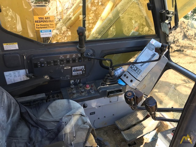 2007 Kobelco CK1000 100-Ton Lattice Boom Crawler Crane 6