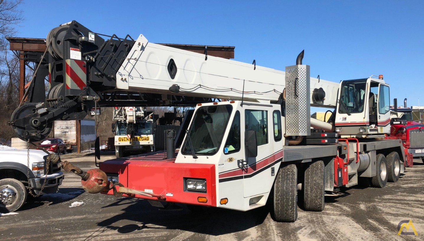 2007 Link-Belt HTC-8660 II 60-Ton Telescopic Truck Crane 0
