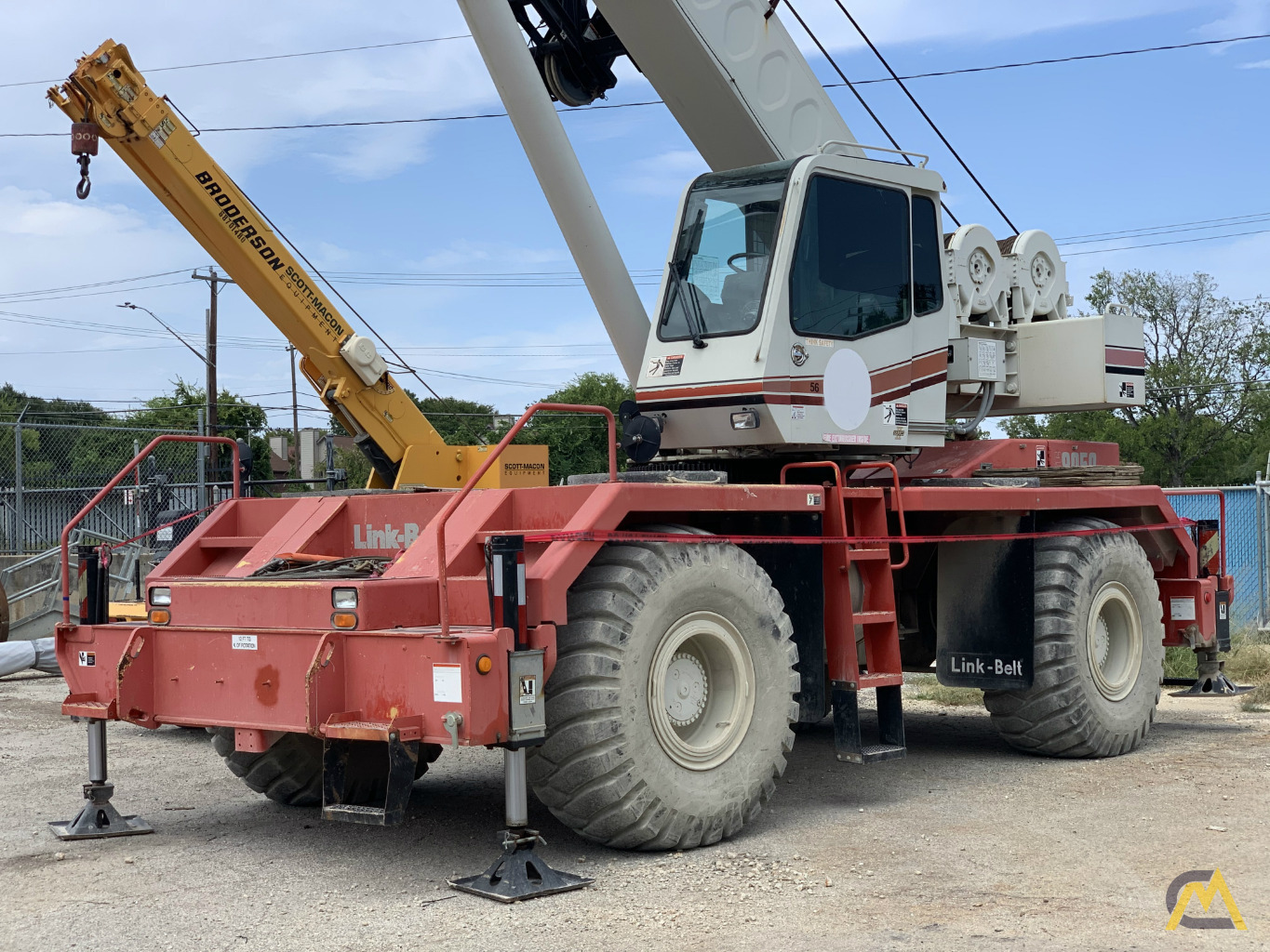 2007 Link-Belt RTC-8050 50-Ton Rough Terrain Crane 0
