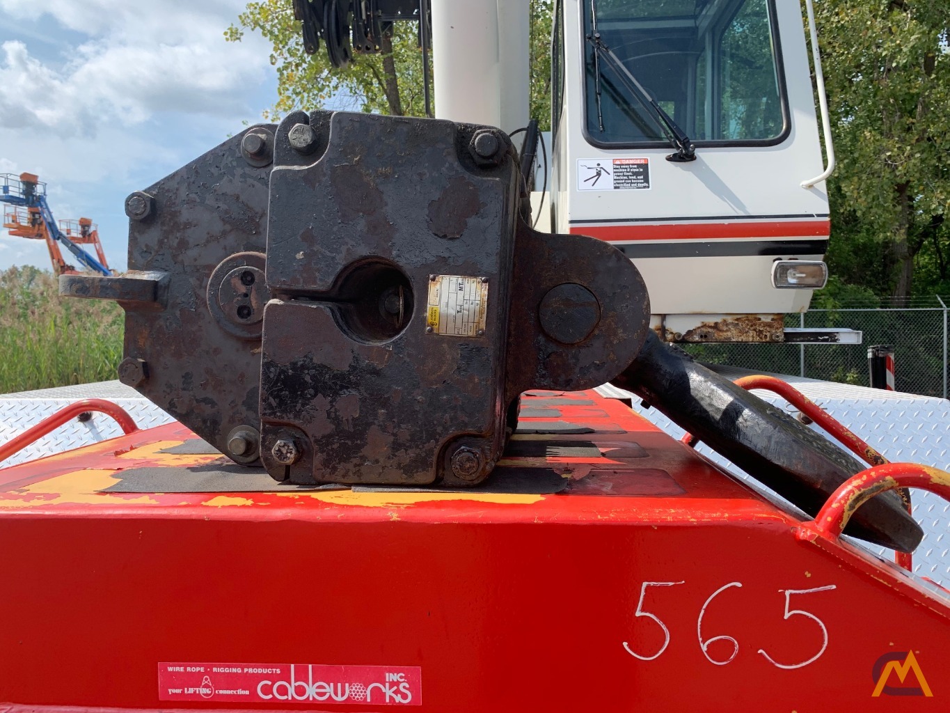 2007 Link-Belt HTC-8690 90-Ton Telescopic Truck Crane w/ Detroit Engine 6