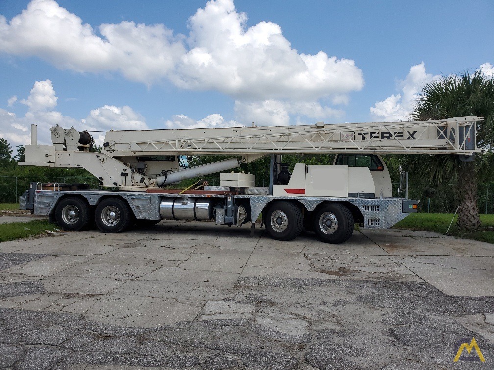 2007 Terex T 560 60-Ton Telescopic Boom Truck Crane 1