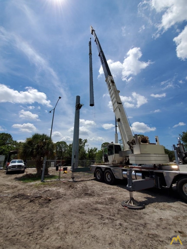 2007 Terex T 560 60-Ton Telescopic Boom Truck Crane 17